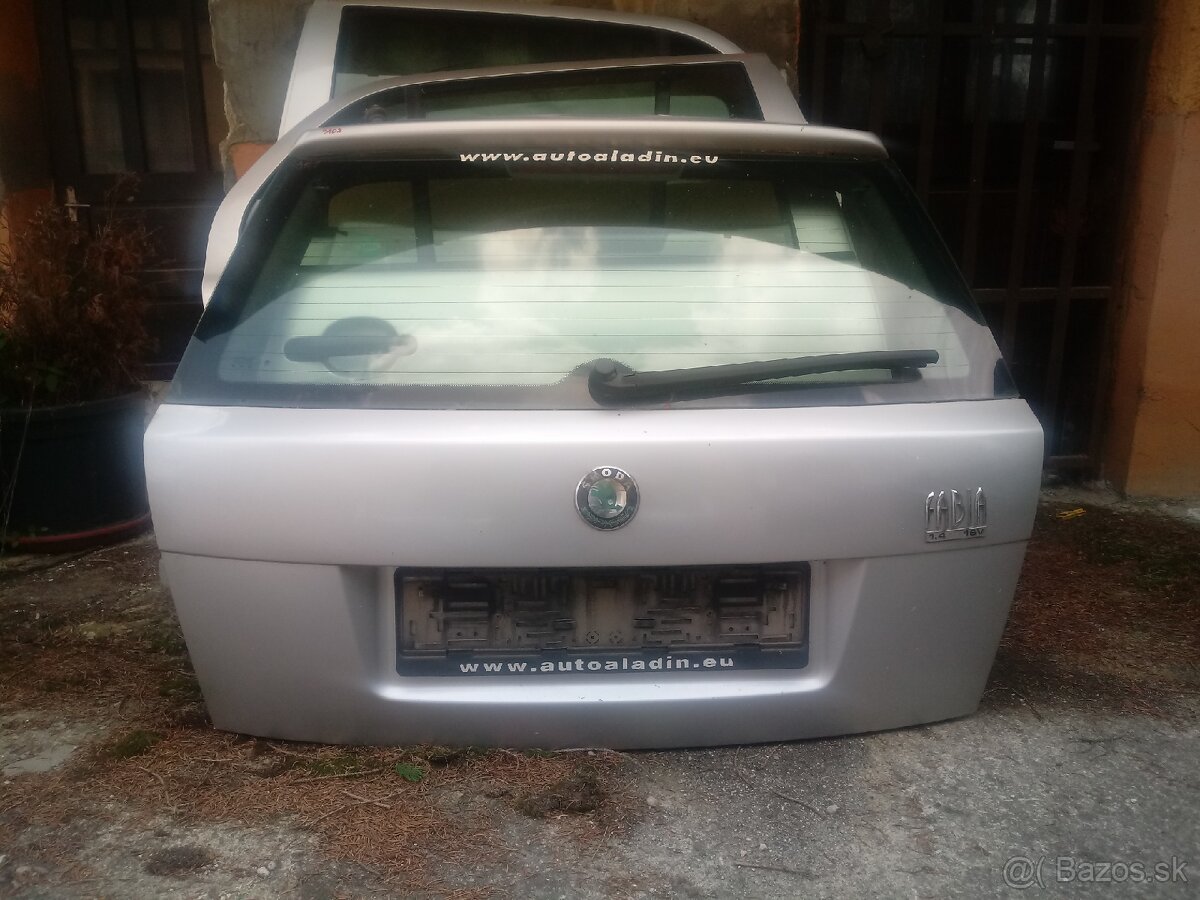 Kufrov dvere skoda fabia 9102