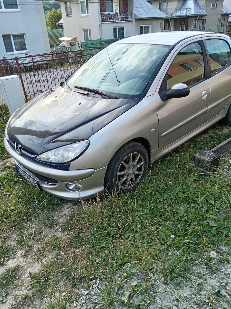 Peugeot 206