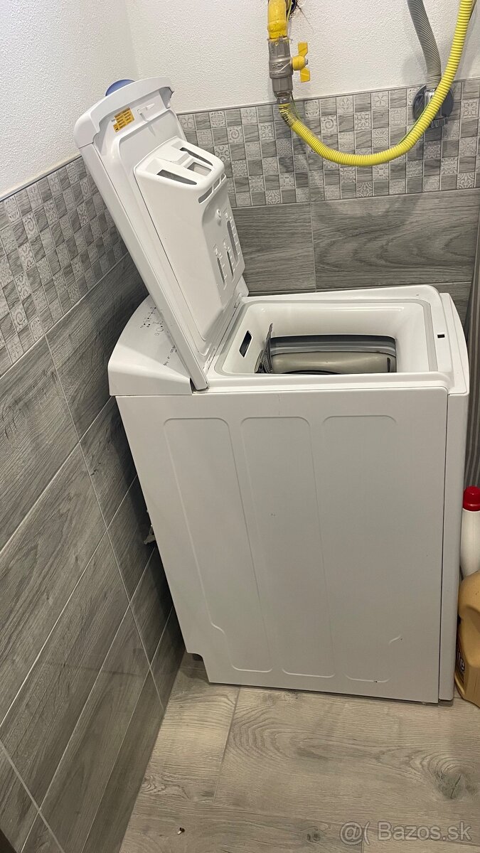 Práčka Whirlpool