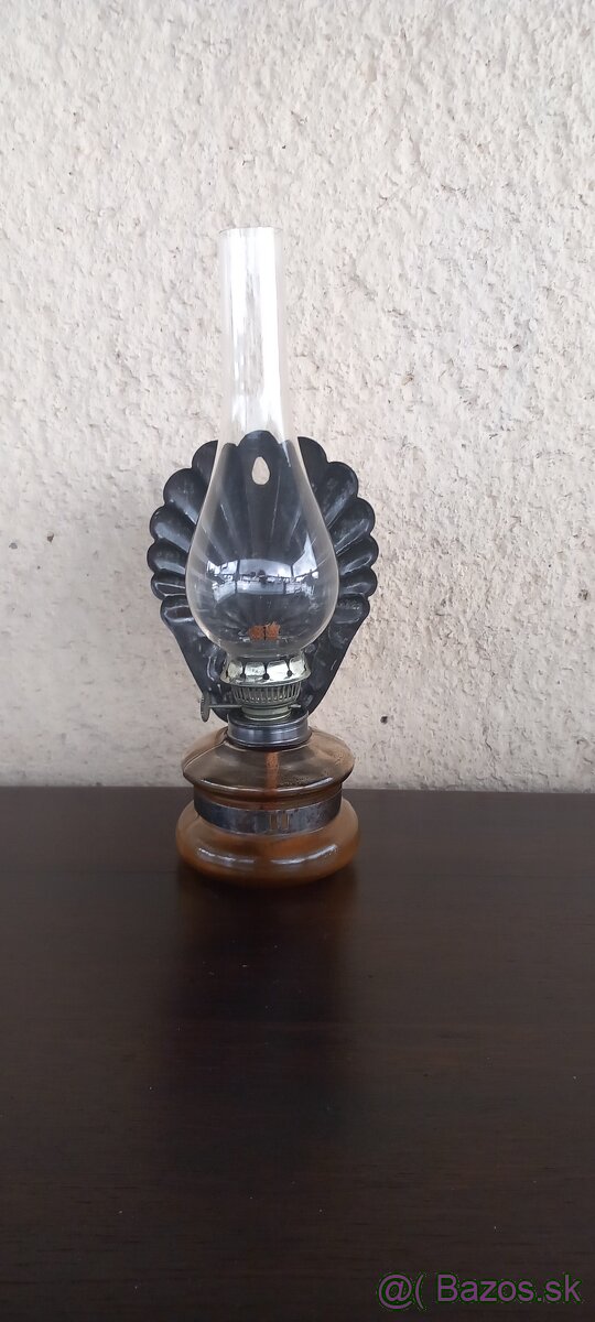 Starožitná malá závesná petrolejová lampa