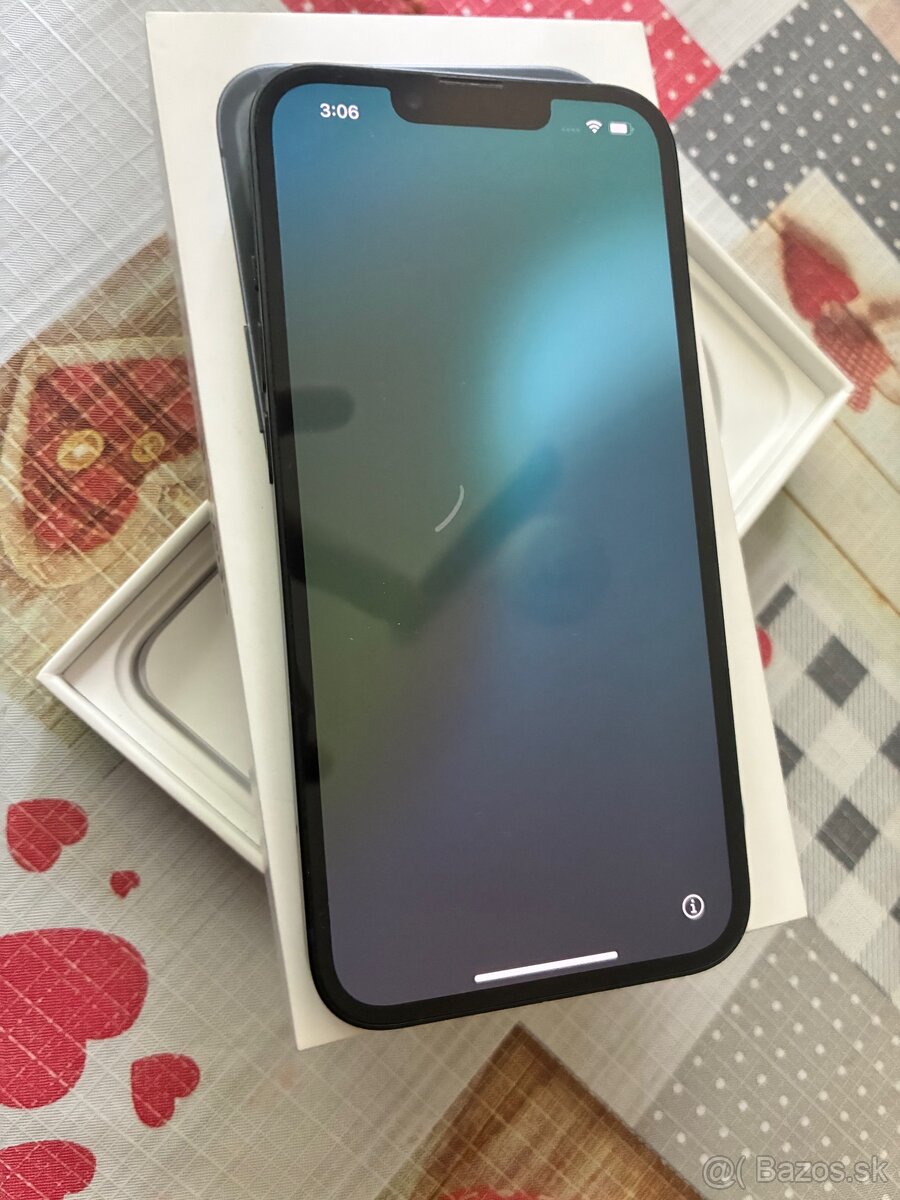 iPhone 13 – 128 GB, čierny, krabička, dobrý stav