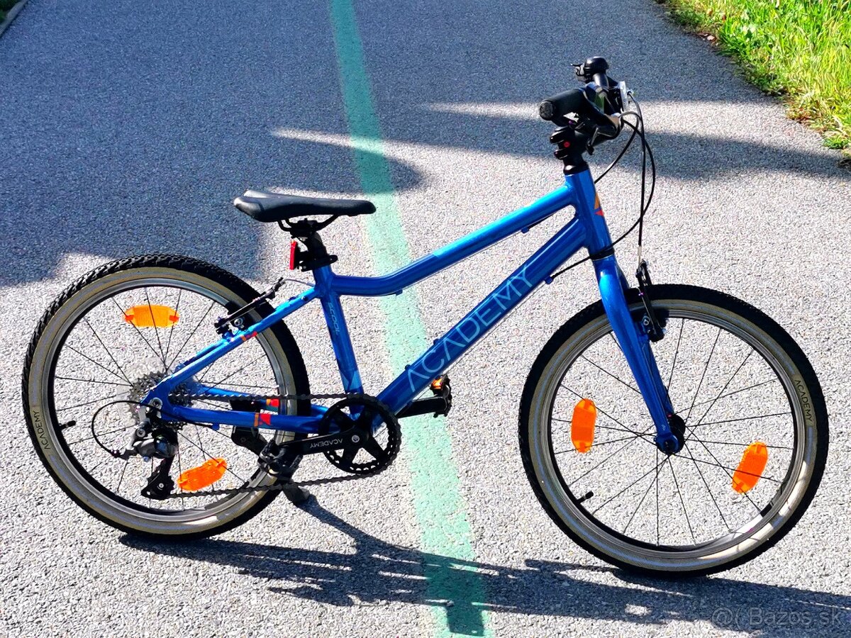 ULTRAĽAHKY bicykel Academy 4 len 7.5kg