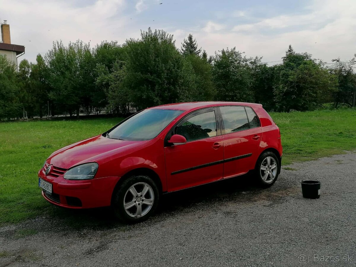 REZERVOVANÉ Wolkswagen golf 5