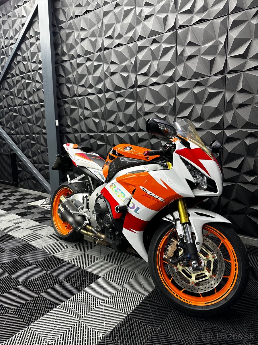 HONDA CBR 1000 RR SC59 2013