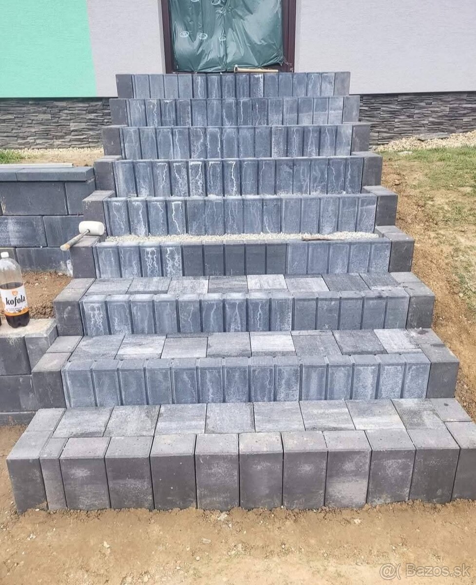 Hladam si stavebne prace