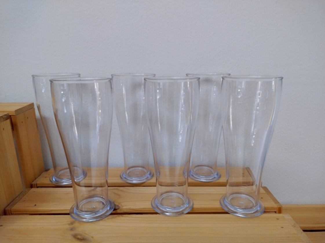 6x NOVY pivný pohár 0,5l, plast SAN