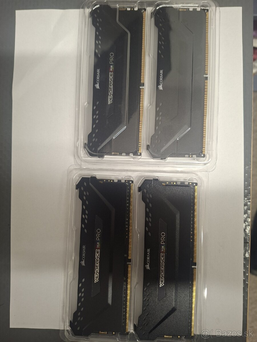 CORSAIR VENGEANCE PRO 16GB 3000MHZ RGB