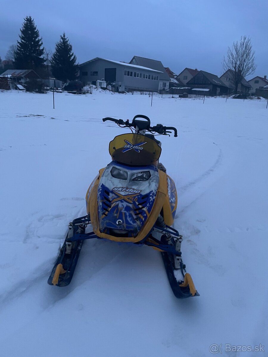 ski doo summit xrs 800