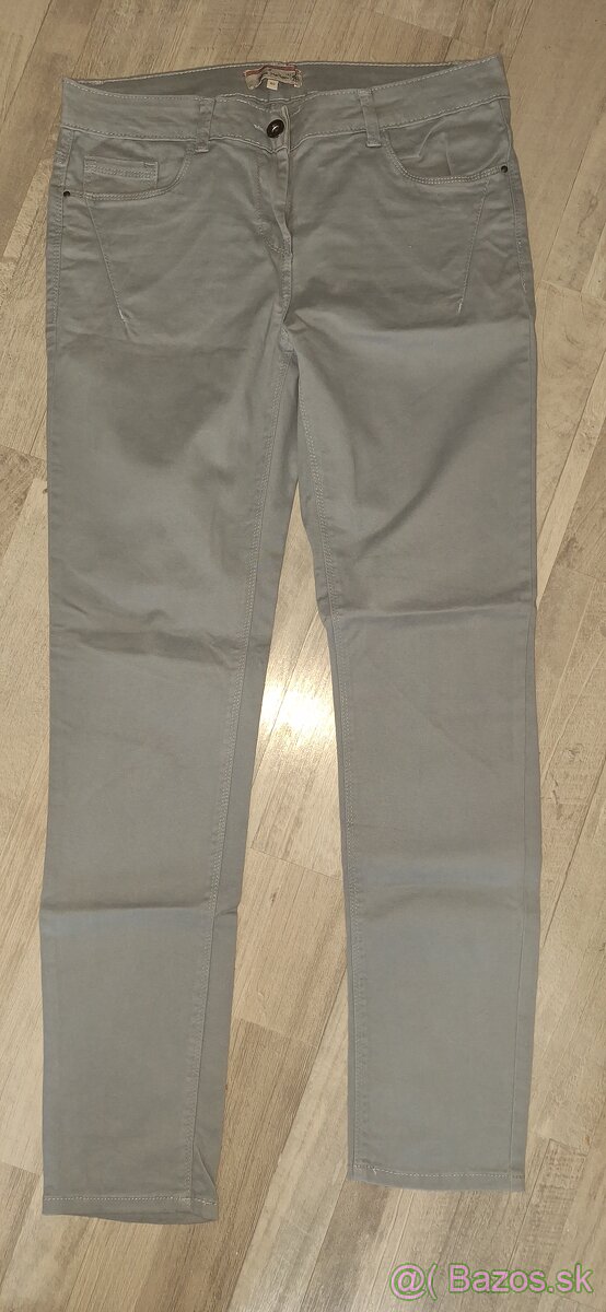 Dámske modrosive dzinsy