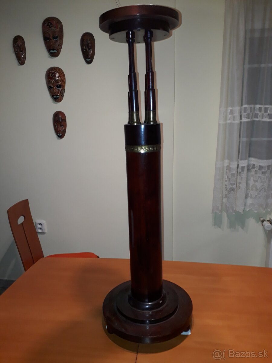 Predám stojan pod kvety