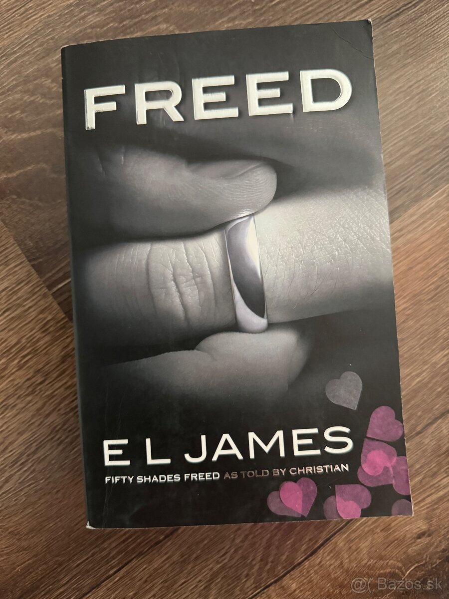 E L James - Freed paperback AJ