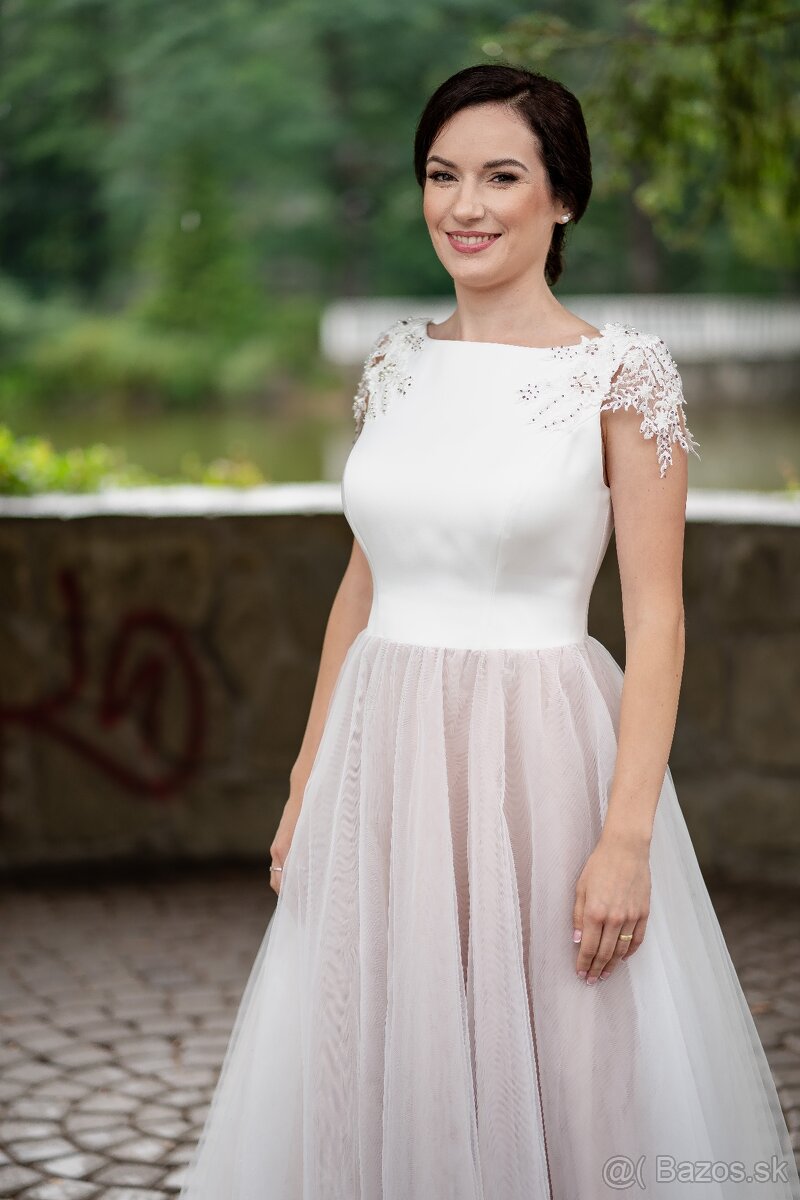 Svadobné šaty
