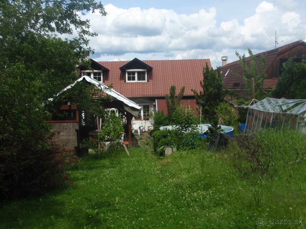 Predaj, veľký rodinný dom v obci Hrochoť, Banská Bystrica.