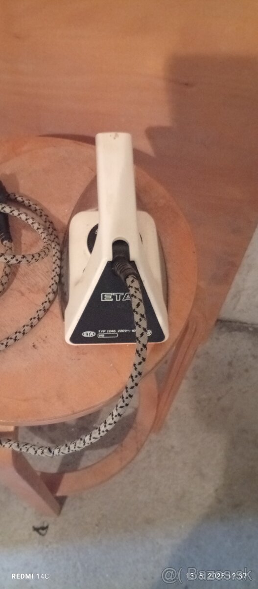 Žehlička retro