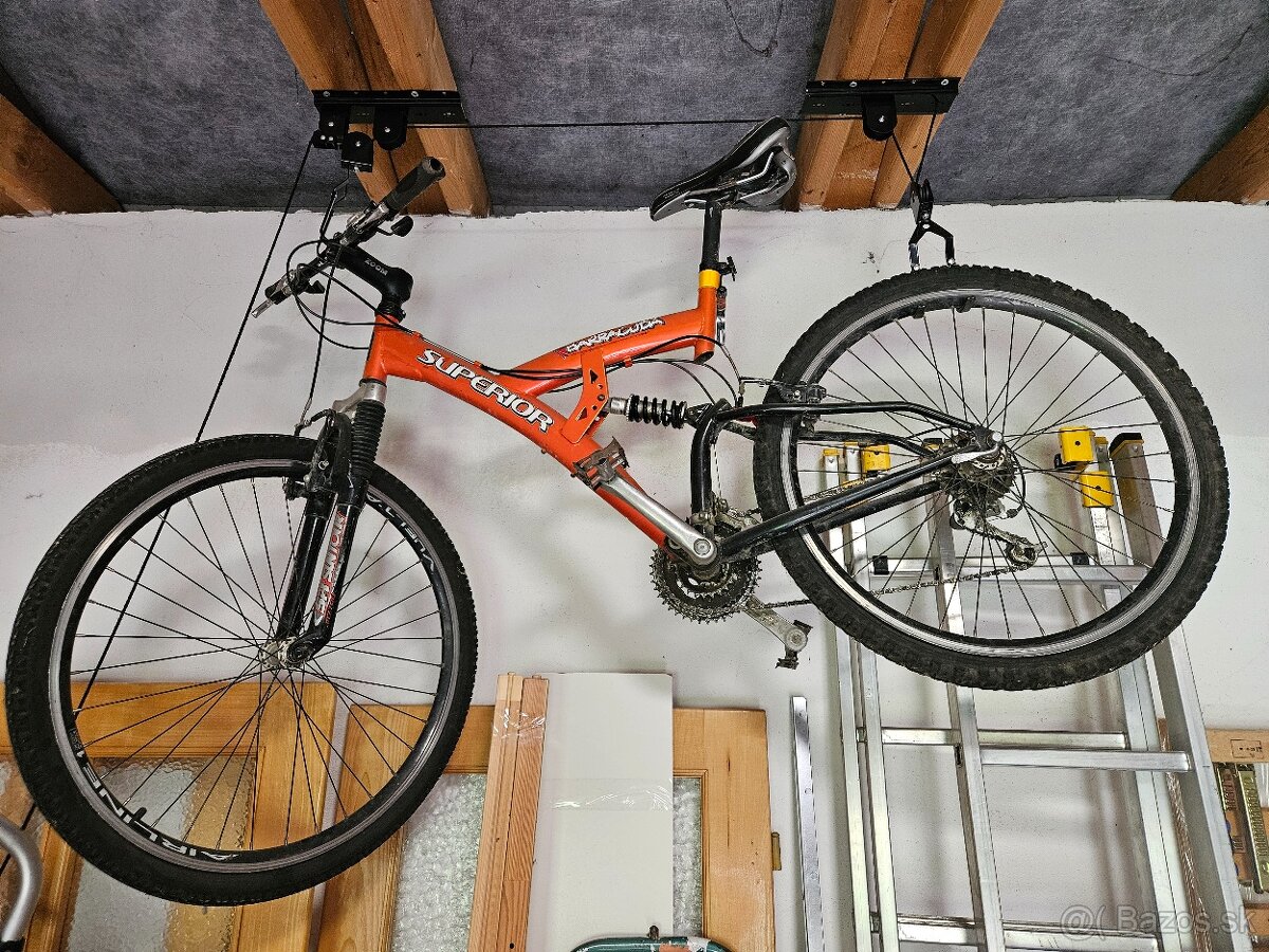 Teenagerský bike, celoodpružený