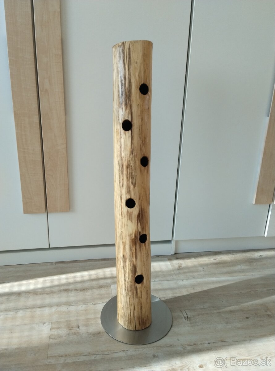 stojan na víno