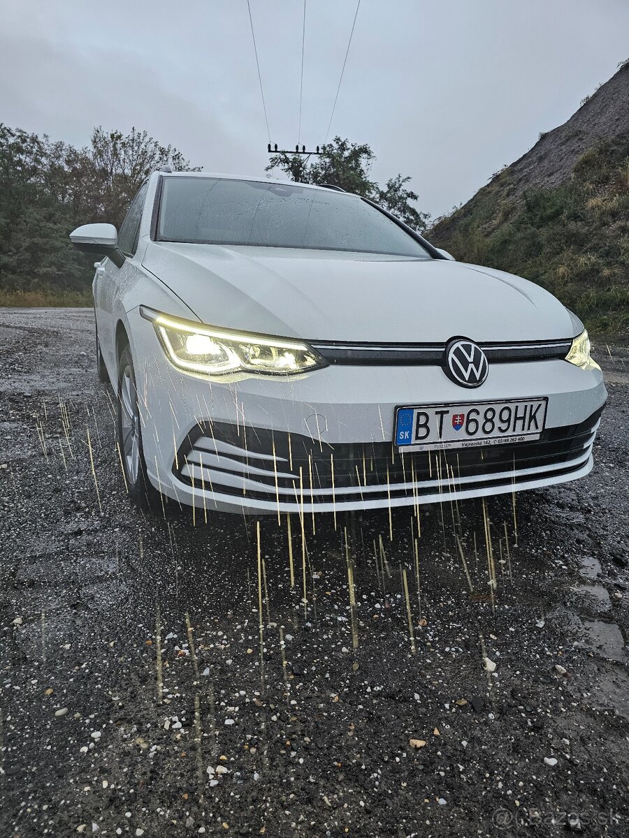 Volkswagen Golf 8 Variant 2022 1.5 TGI 96kw v záruke