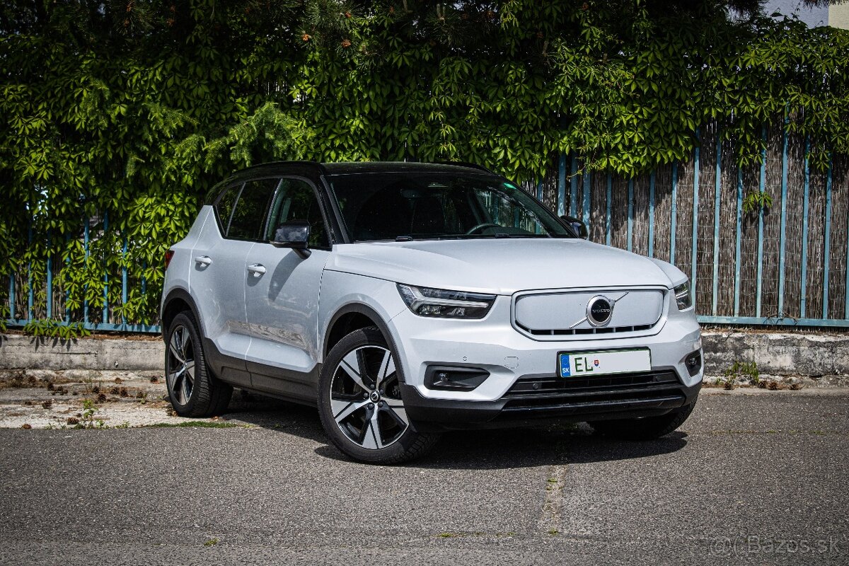 XC40 P8 Twin motor AWD, El. ťažné, Harman, Asistenti, DPH