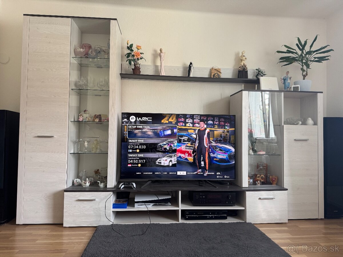 Obývacia stena