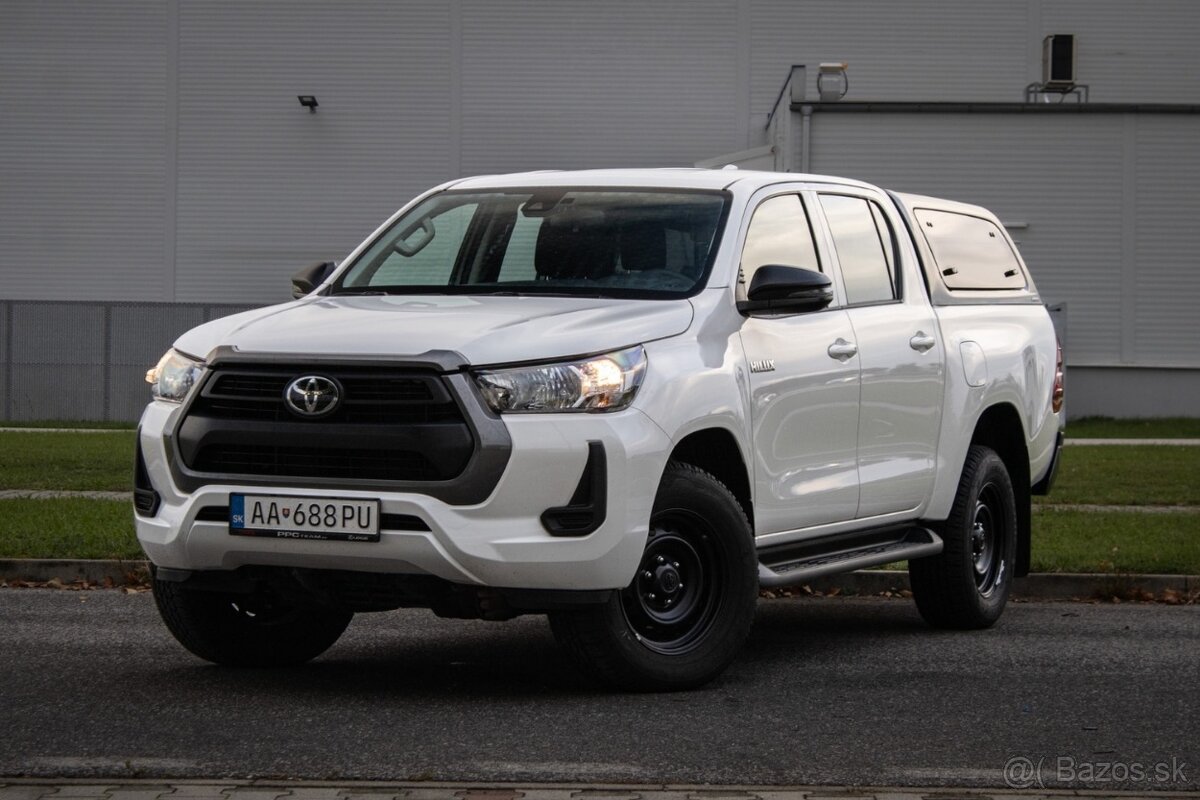 Toyota Hilux DC 2.4 I D-4D Active 4x4 A/T // AJ NA SPLÁTKY