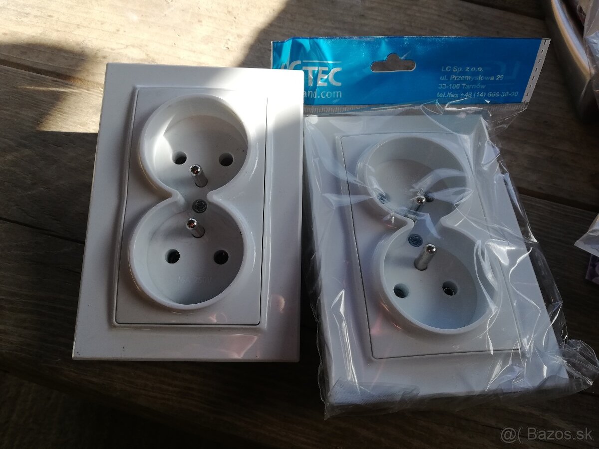 Zásuvky dvojité