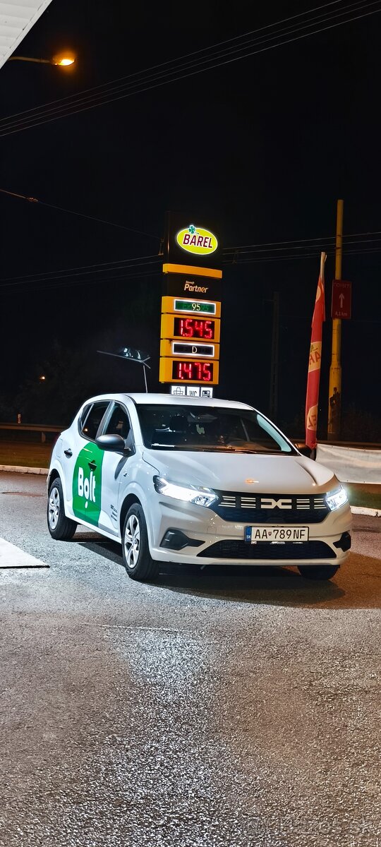 Prenájom auta Bolt Taxi