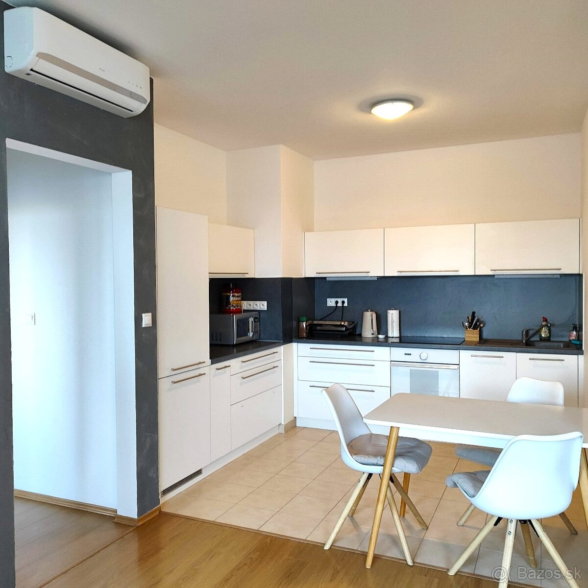 3 izbový byt s parkovacím miestom, Kaštielska, Ružinov