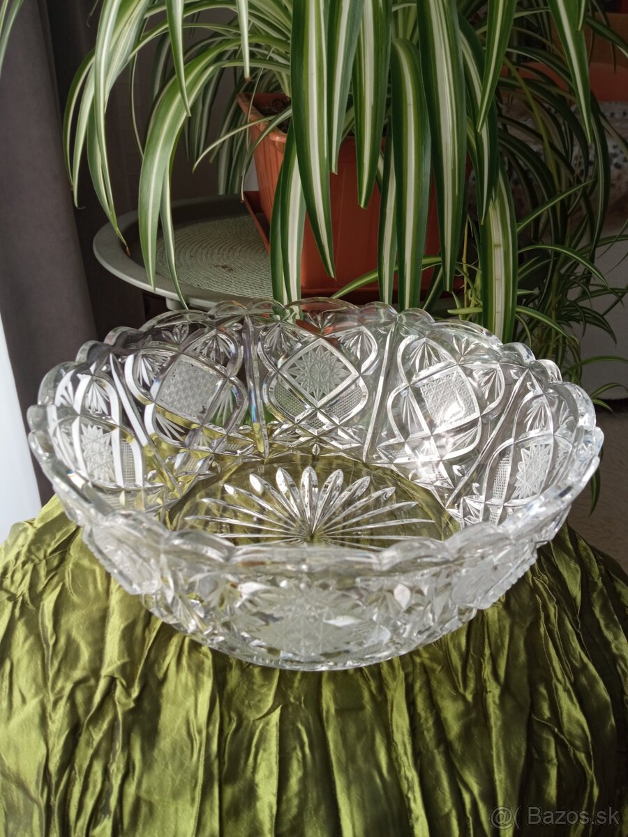 Krištáľová misa 1970, Bohemia crystal