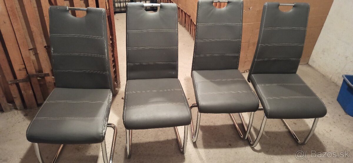 Predám kuchynské stoličky