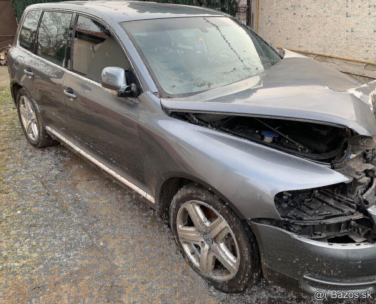Rozpredam Volkswagen Touareg 5.0 V10 TDI 230kw AYH 4x4