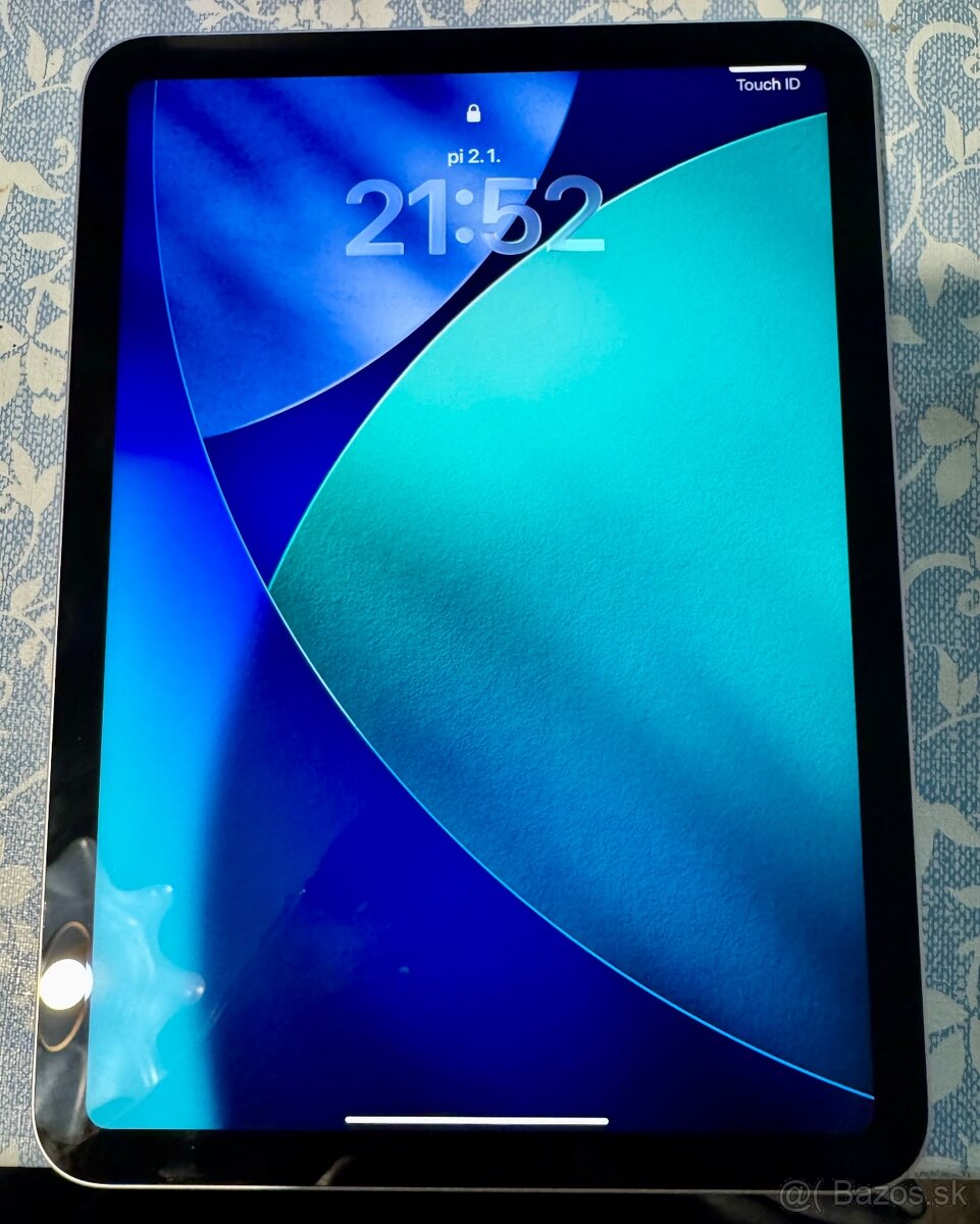 Apple Ipad 10th gen. 2022 64gb strieborný