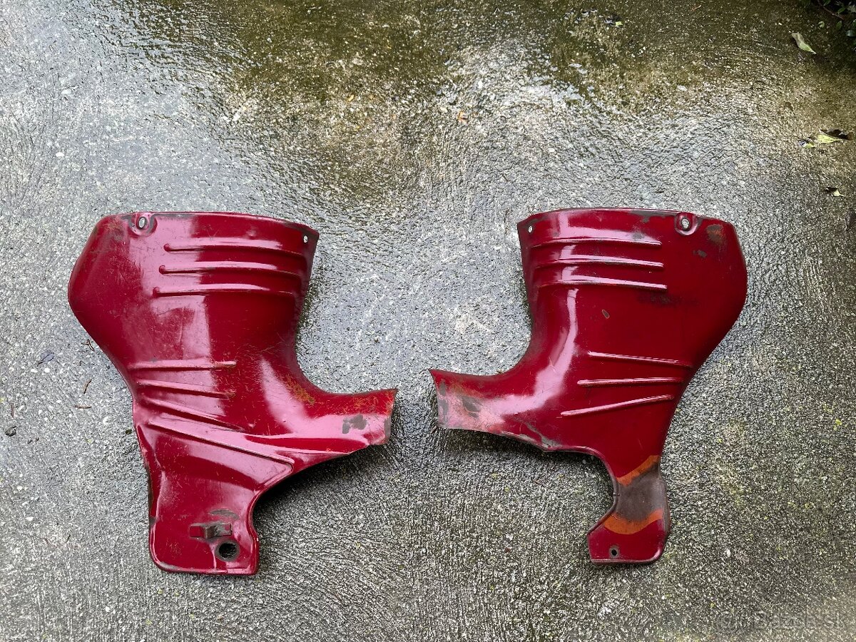 Jawa 550 Parez .. bocné plechy