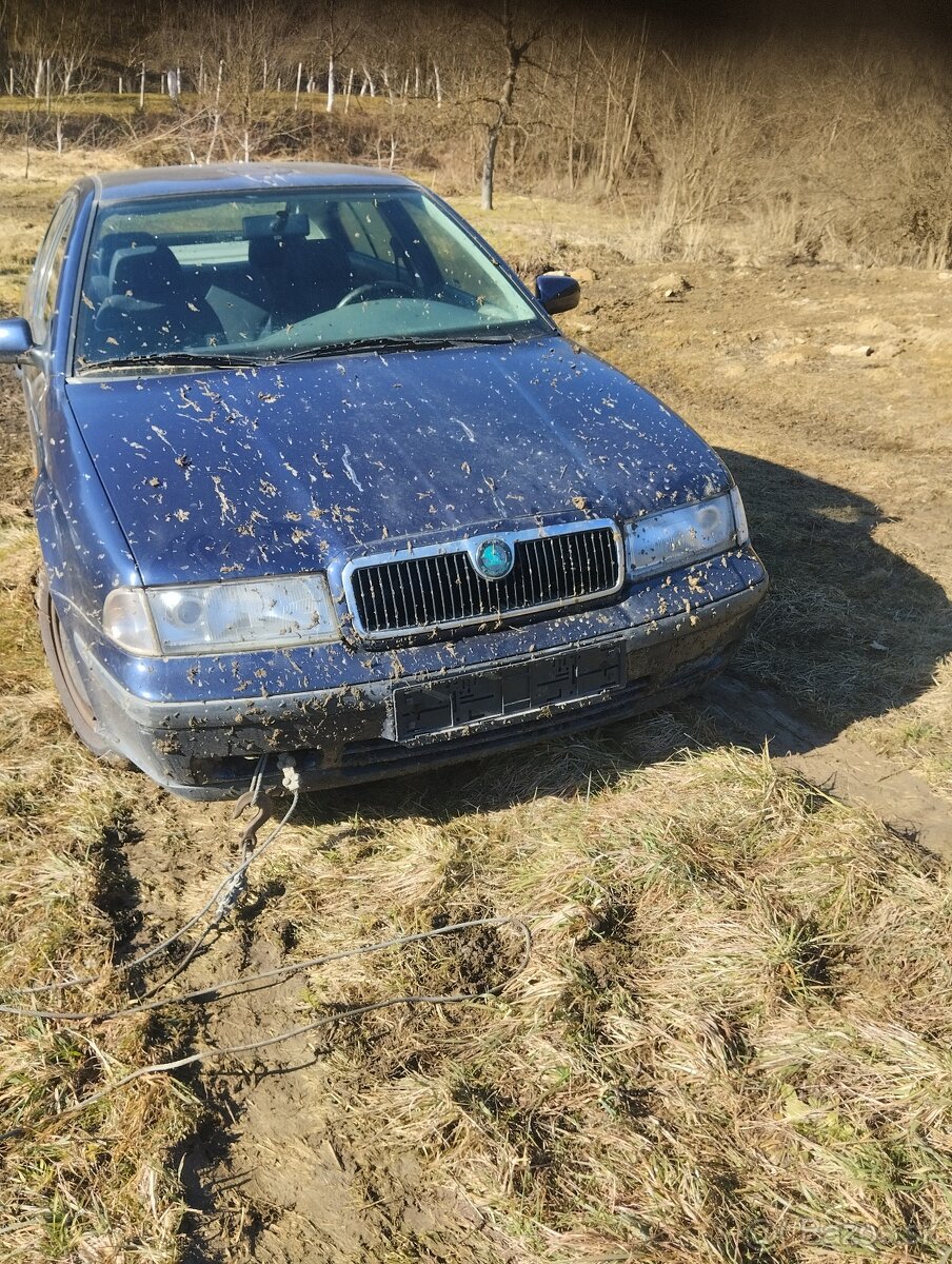 Rozpredam Škoda octavia 1 Sedan 1.6 55kw 75kw