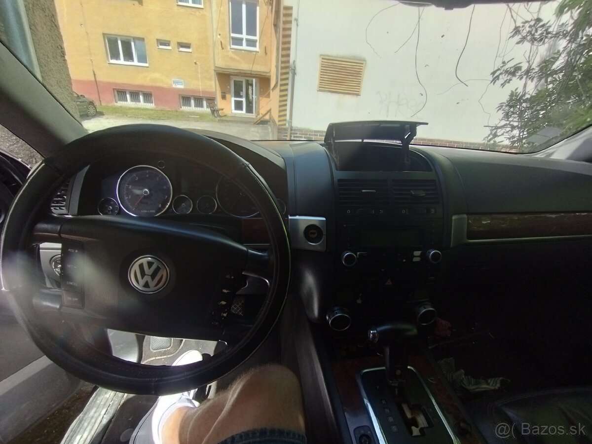 Volkswagen Touareg 3.2 plyn/benzín