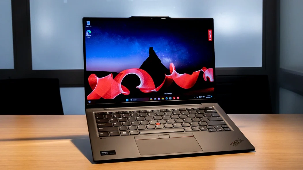 Lenovo X1 Carbon G12:Core U5 135U, 32GB, SSD 512GB, W11P
