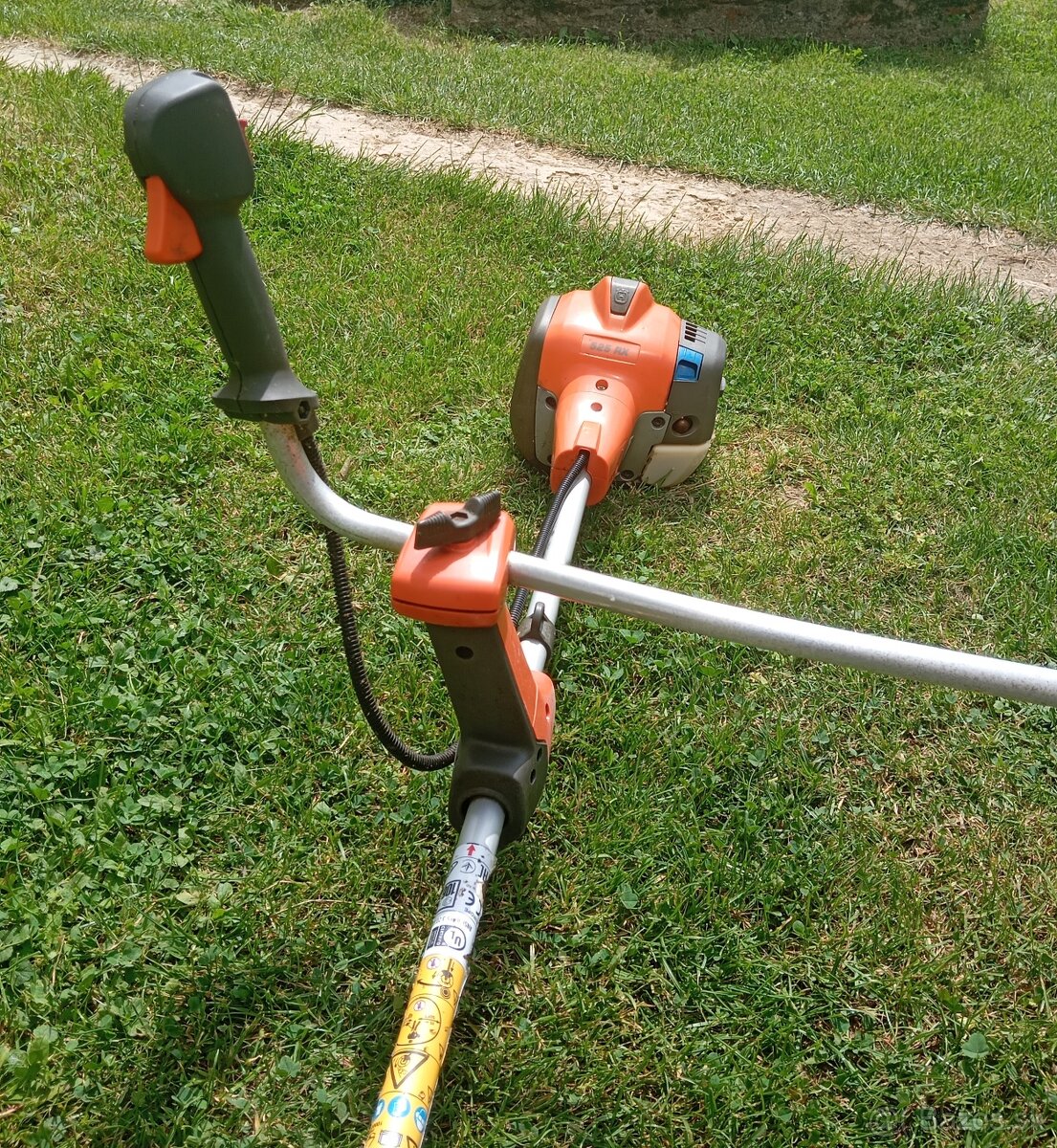 Krovinorez Husqvarna 525RX
