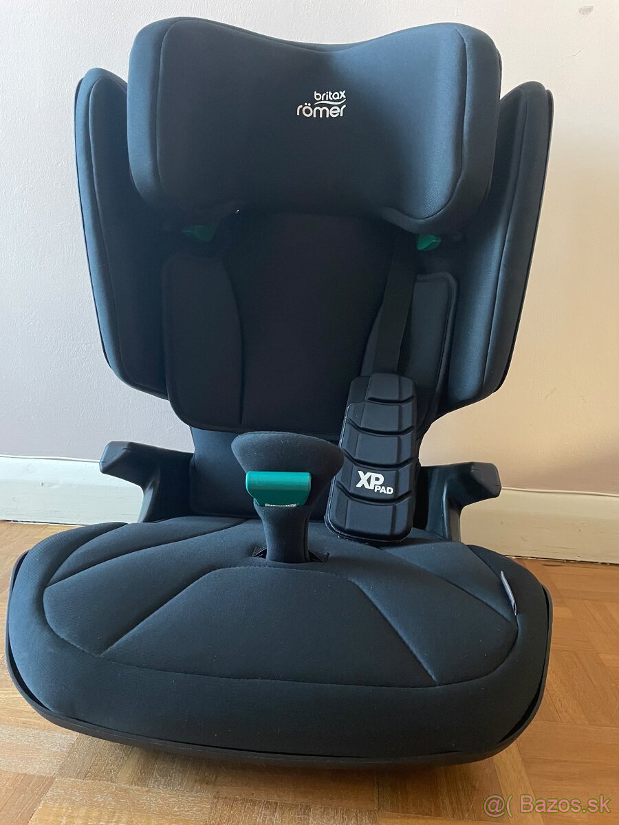 Britax Römer Kidfix i-Size 2024 Cosmos Black 15-36kg