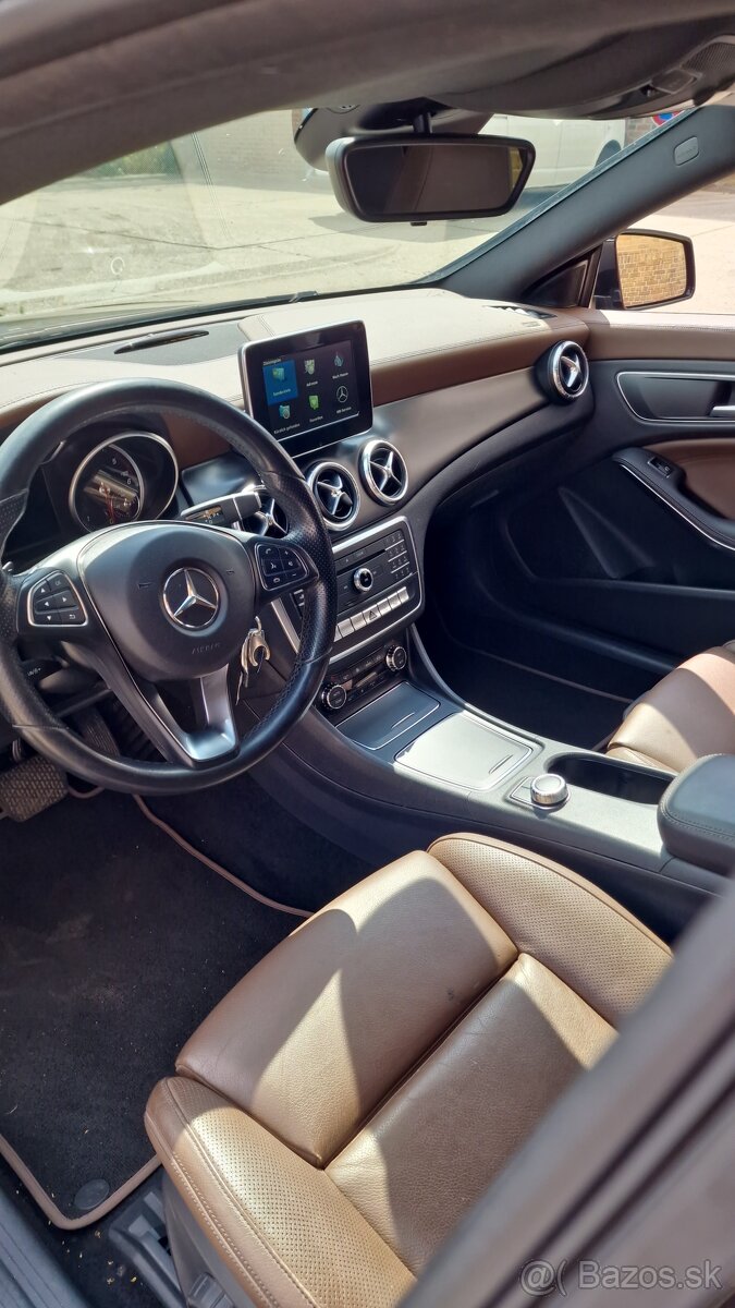 Mercedes-Benz CLA Shooting-Brake 220 D