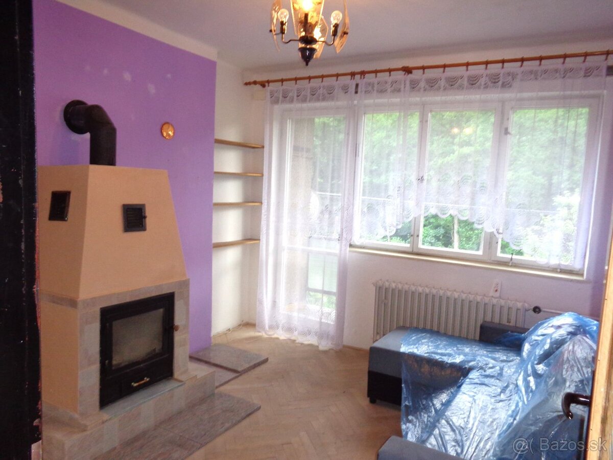 Predaj dvojgeneračný tehlový dom Banská Bystrica, pozemok 77