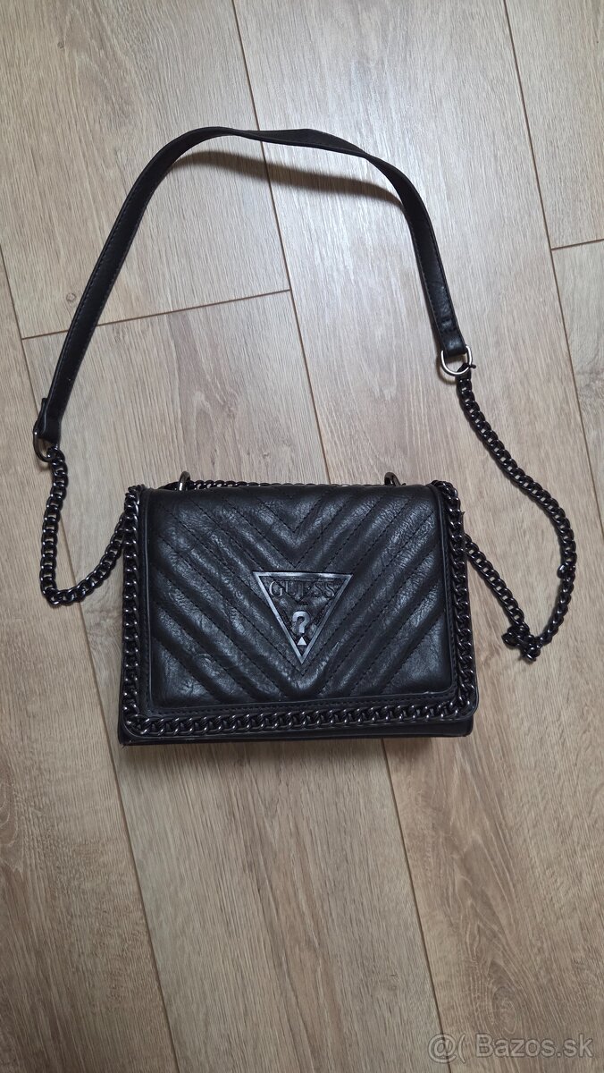 kabelka Guess čierna