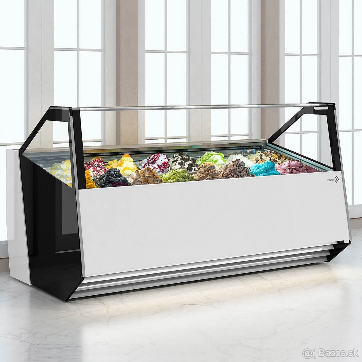 zmrzlinova vitrina La Squadra Luxury