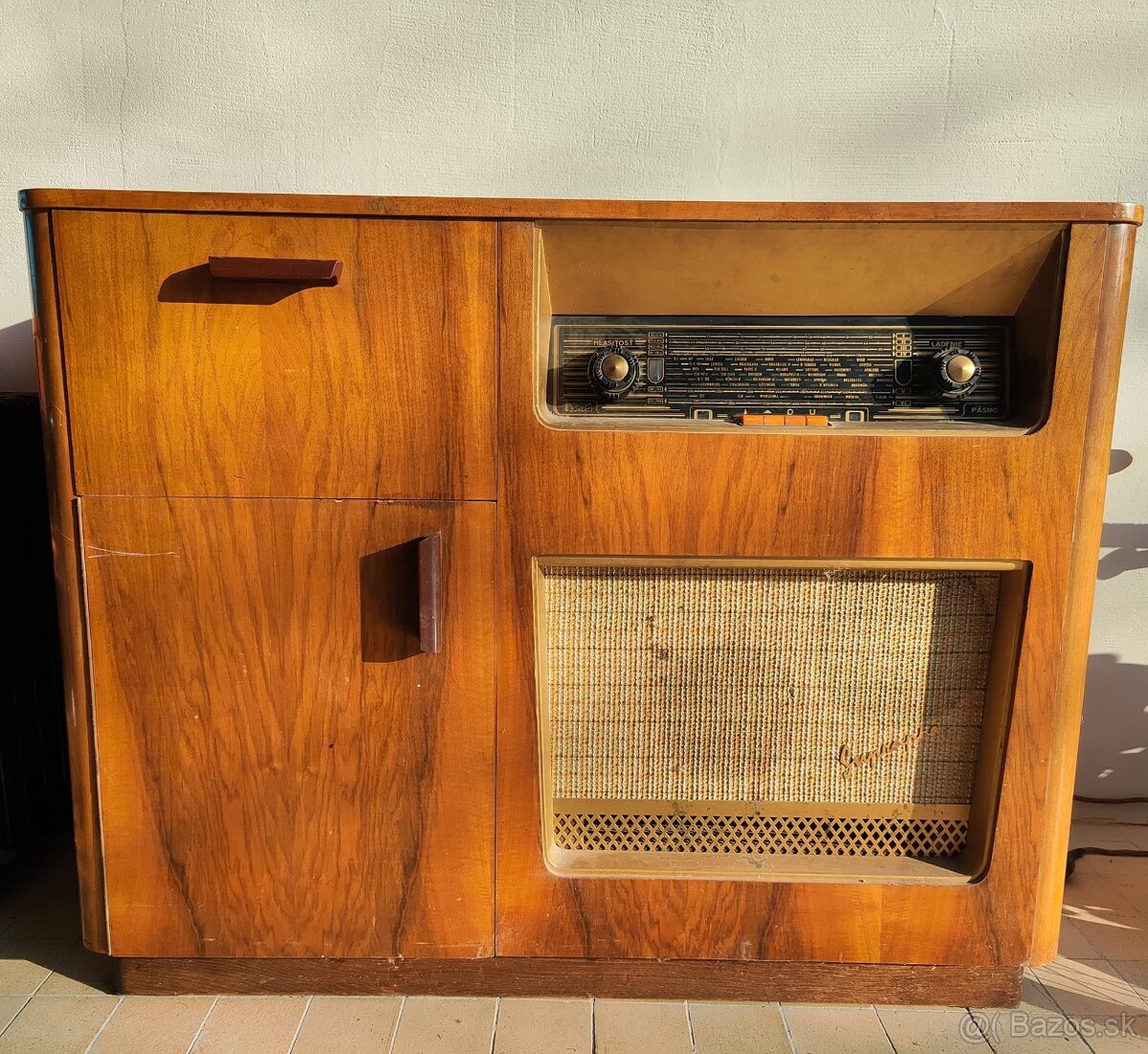 Retro gramofón