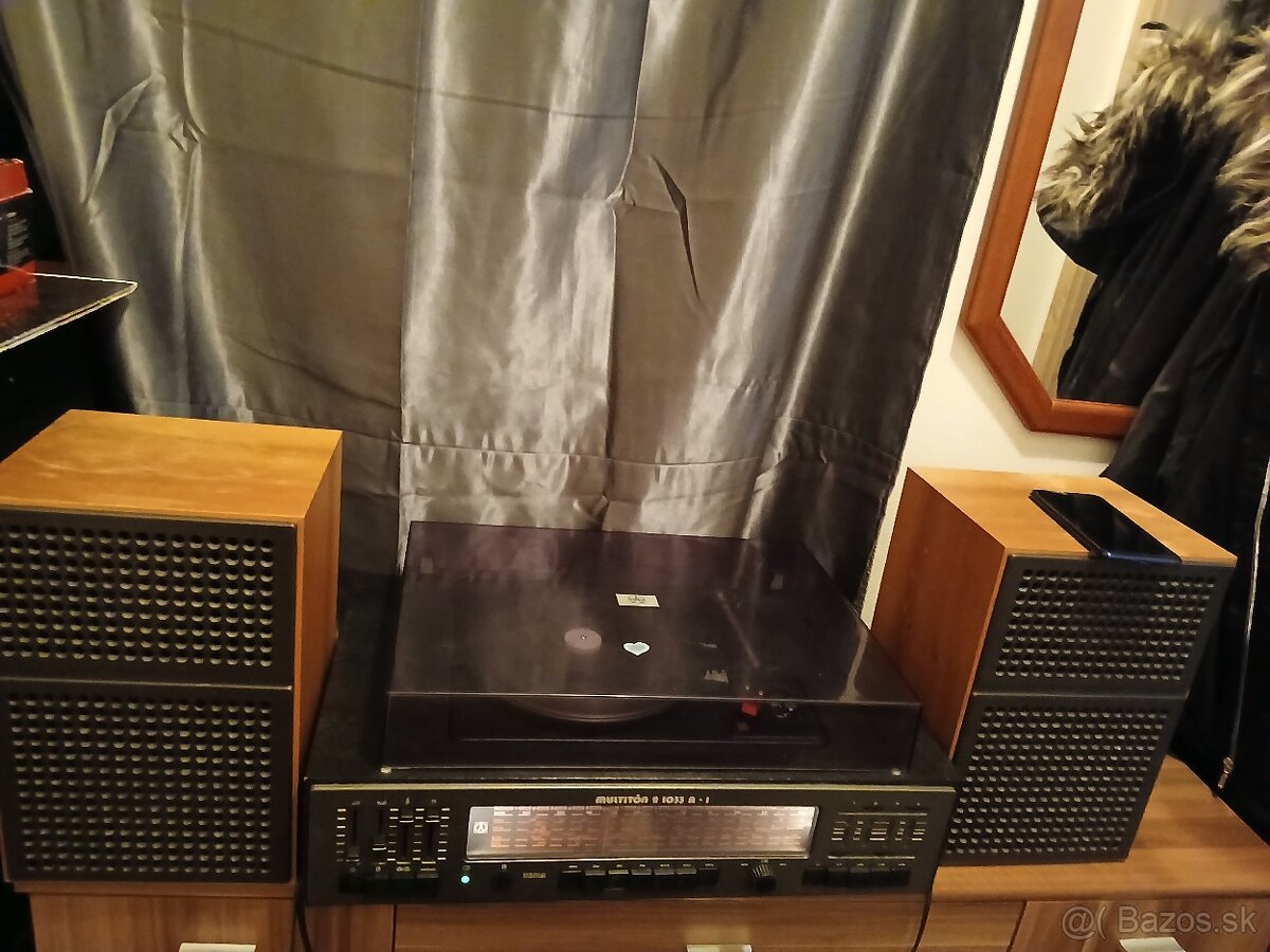 TESLA GRAMOFÓN RADIO MULTITON 2 1033 A-1