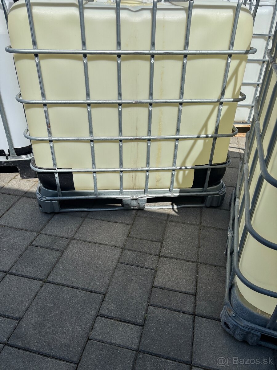 IBC NADOBA NADRZ 1000l Kontajner,plastovà nadrz