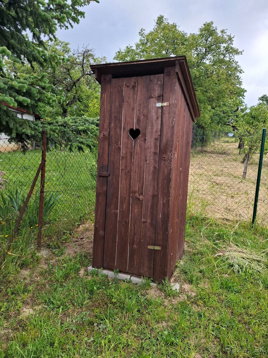 Latrina