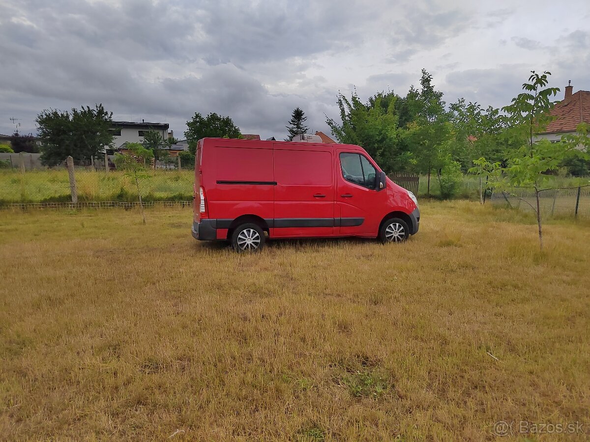 Predám renault master 2,3