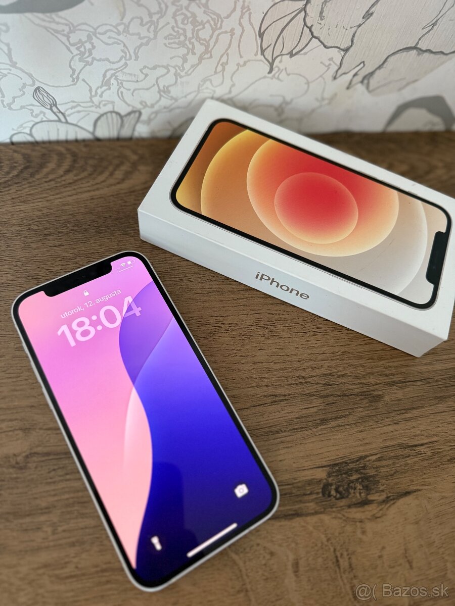 Mobilný telefón Apple iPhone 12