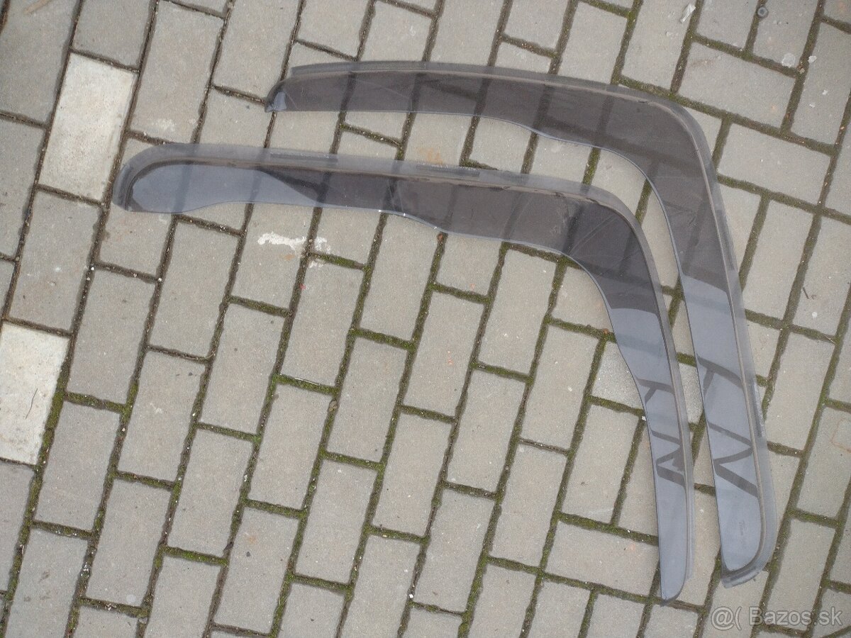 Mercedes vetrolam deflektor okien