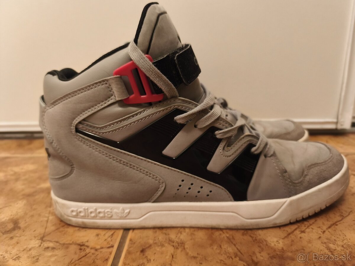 Adidas botasky velkost 46