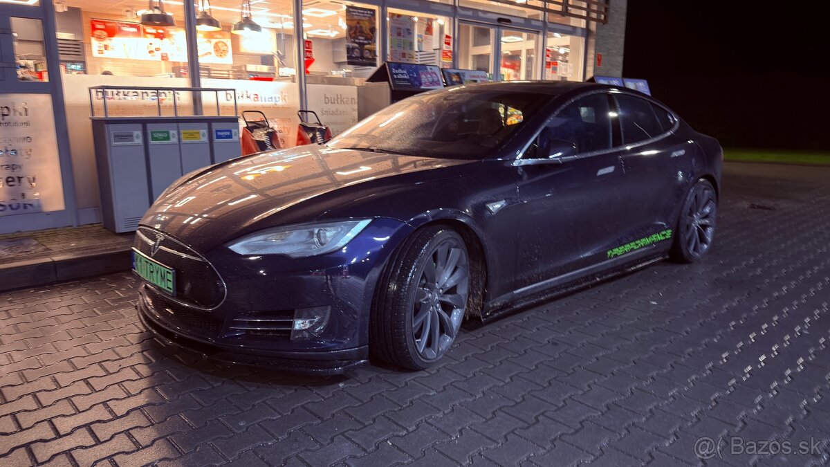 Prenájom Tesla Model S 800HP – 2.9s - 100 km/h, FreeCharging